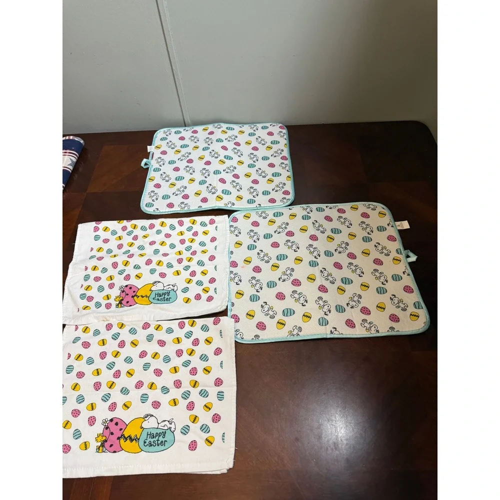 Snoopy Easter Eggs Placemats and towels set